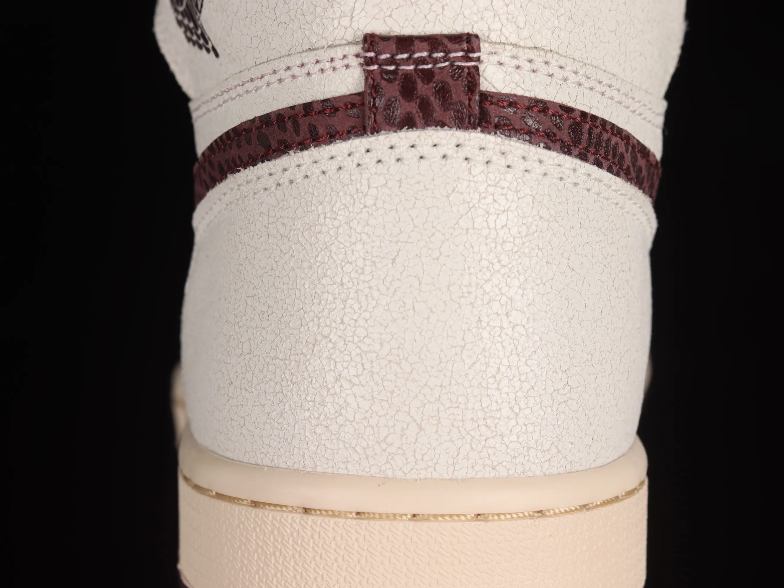All categories Air Jordan Jordan series basketball shoes Air Jordan 1 High LJR version A Ma Maniere x Air Jordan 1 High OG AJ1 Joe 1 joint model snakeskin pattern high-top basketball shoes DO7097-100